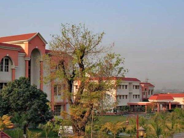 Uttaranchal-University-Online-600x450